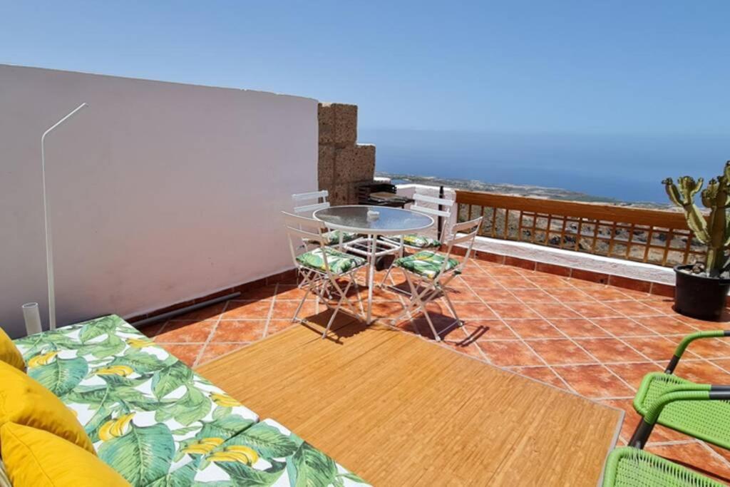 Lovely Two Bedroom Apartment With Amazing View Техина-де-Исора Экстерьер фото